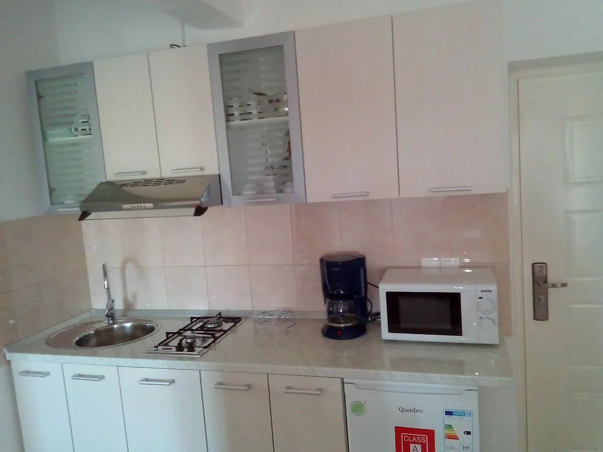 Apartments Begonia Starigrad Paklenica