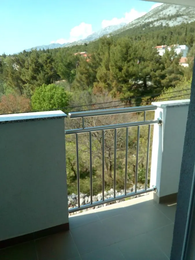 Apartments Begonia Starigrad Paklenica