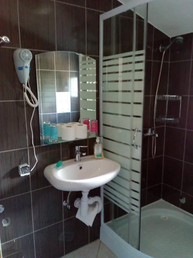 Apartments Begonia Starigrad Paklenica Croatia