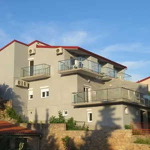 3* Gostinjska kuća Vila Velvet