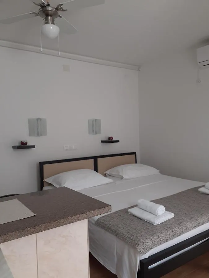 Apartments Begonia Starigrad Paklenica Croatia