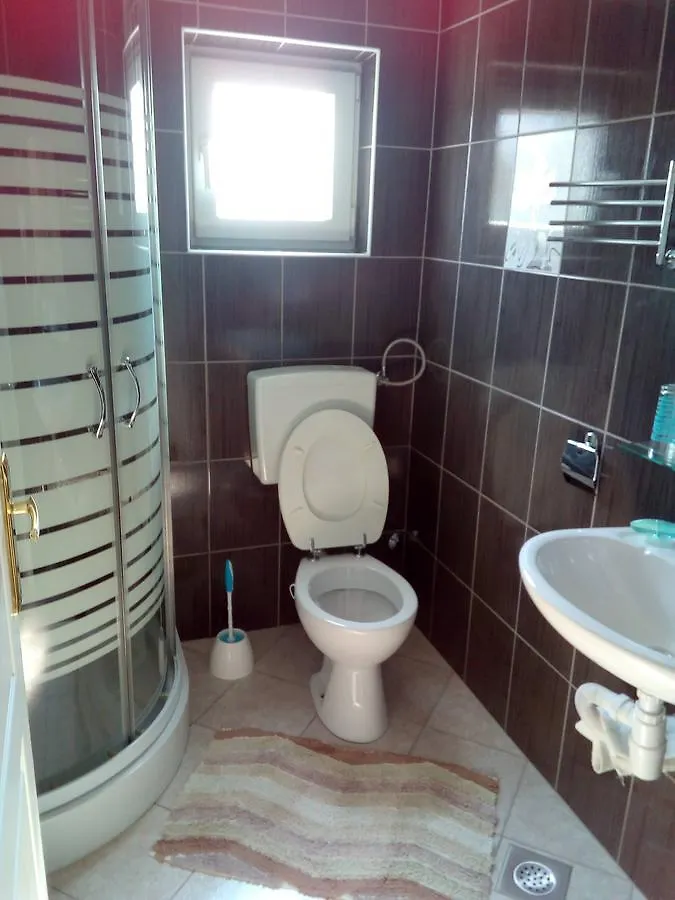 Apartments Begonia Starigrad Paklenica