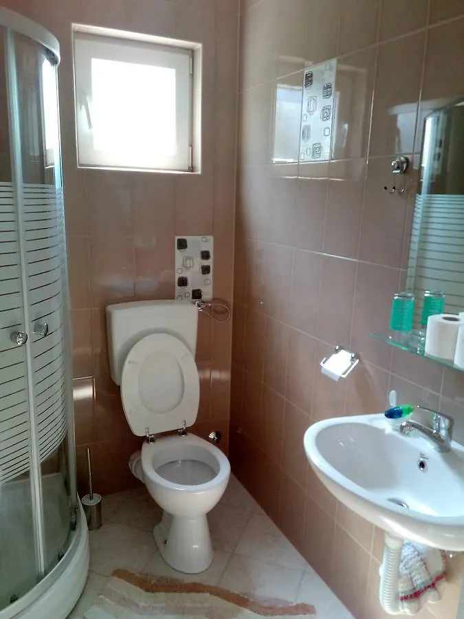 Apartments Begonia Starigrad Paklenica